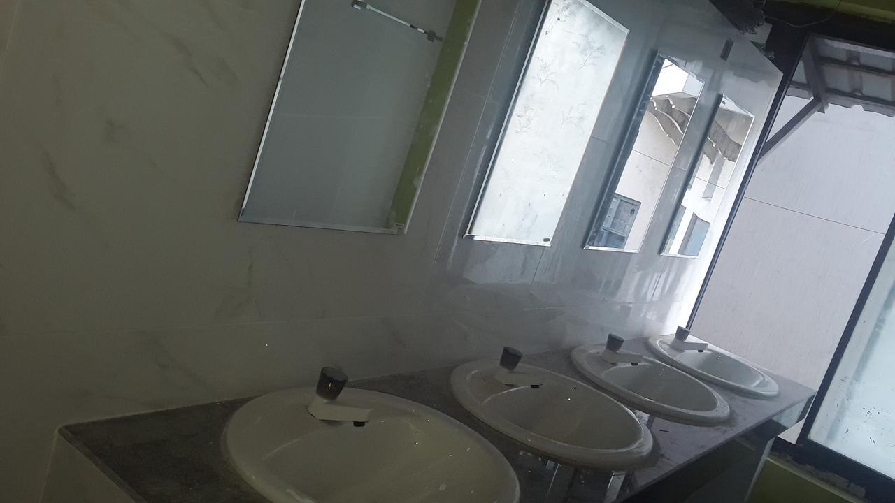 Asrama Downtown Monkey Backpackers