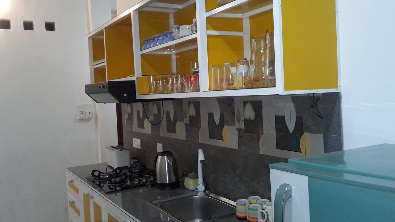 Asrama Downtown Monkey Backpackers Kolombo